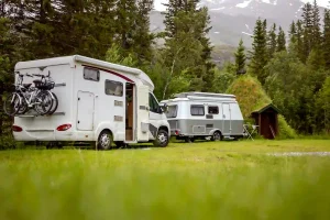 Travel trailer vs fifth wheel